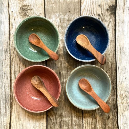 handmade bowl and spoon for mixing rhassoul